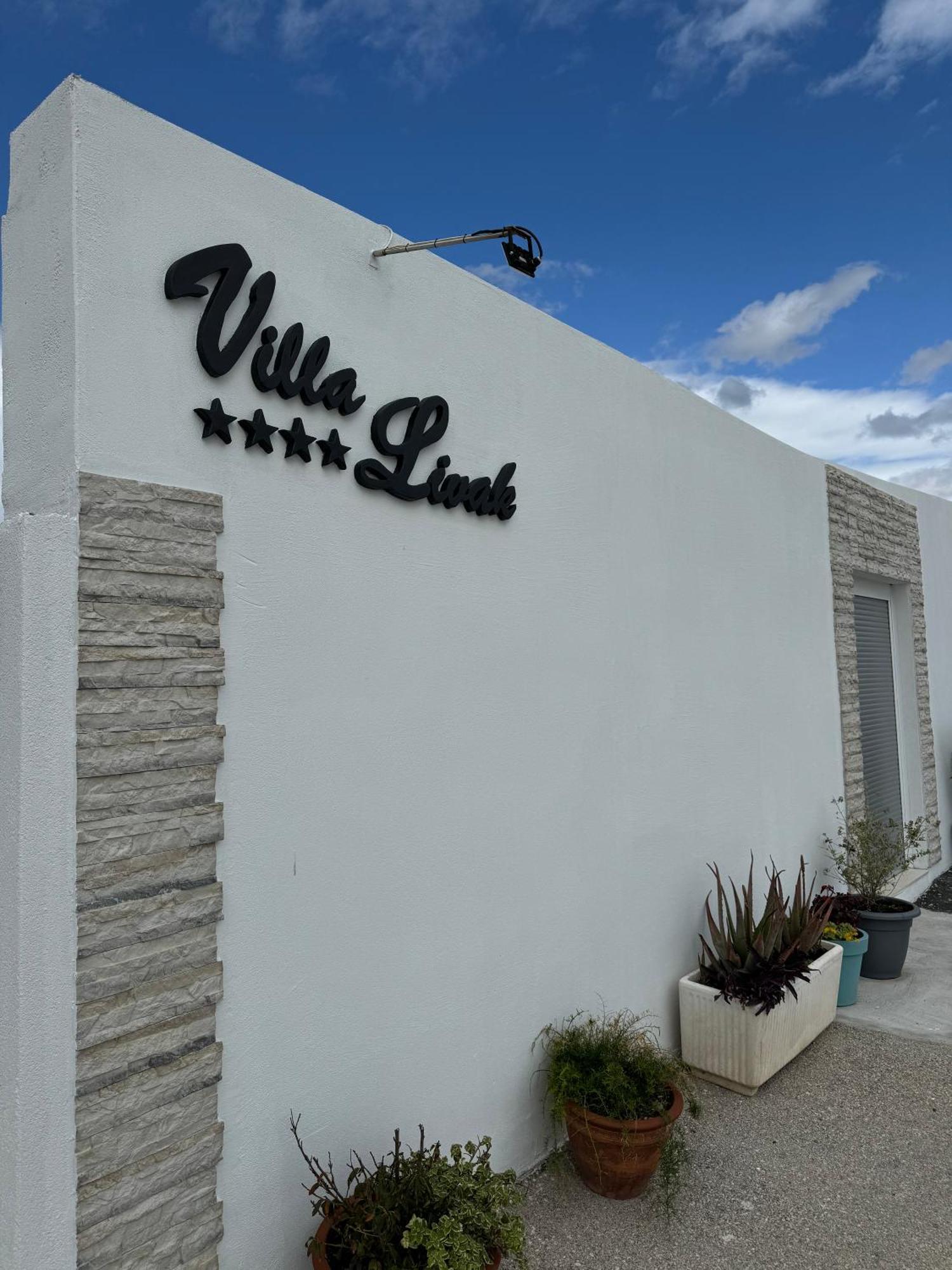 Beach House Oasis Villa Livak Kaštela المظهر الخارجي الصورة